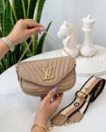 کیف دستی زنانه لویی ویتون موکا(کرم)