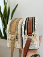 کیف دوشی زنانه مدل Coach طرح لوگو - رنگ کرم - Image 2