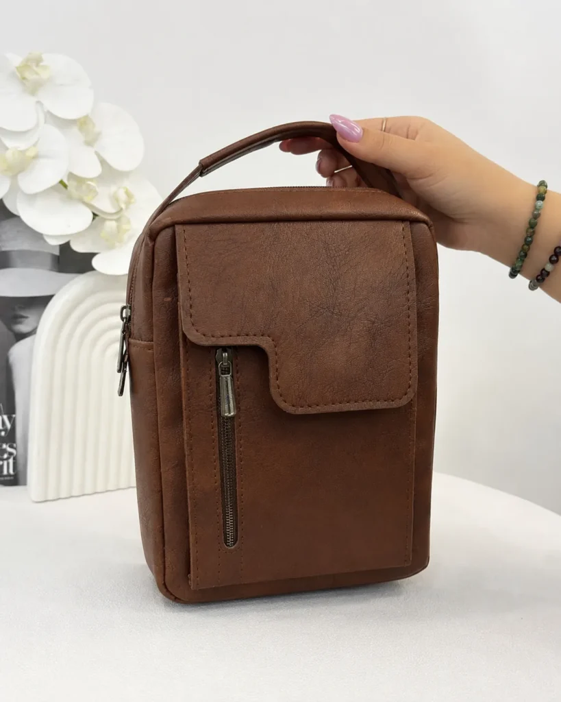 کیف دستی و دوشی مردانه قهوه‌ای جیب‌دار