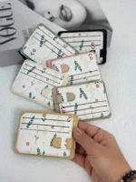 جاکارتی تایلندی گلدار کرم عسلی چندخانه با زبانه دکمه‌دار