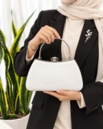 کیف مجلسی زنانه سفید صندوقی با دکمه کریستالی و دسته فلزی